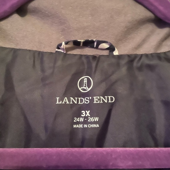 Lands End Vest - Picture 2 of 2